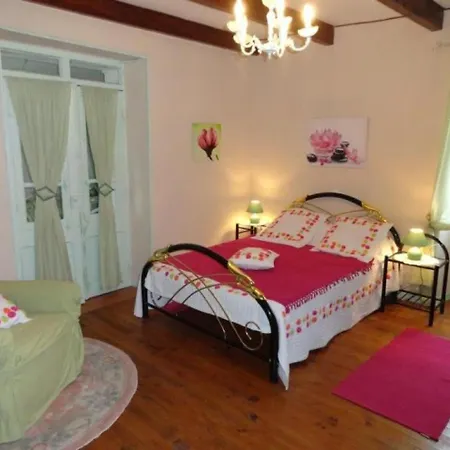 House Fontanes - 6 Pers, 100 M2, 4/3 * Fontanes (Lot)